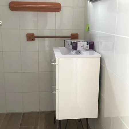 5 Pers. A 300m De La - Terrasse Amenagee, Parking, Non Fumeur, Animaux Non Admis - Fr-1-784-20 *